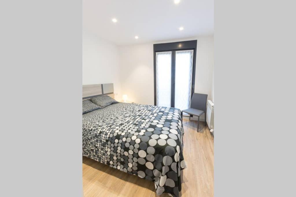 Apartamento 1º B - Apartamentos La Catedral Logrono Luaran gambar